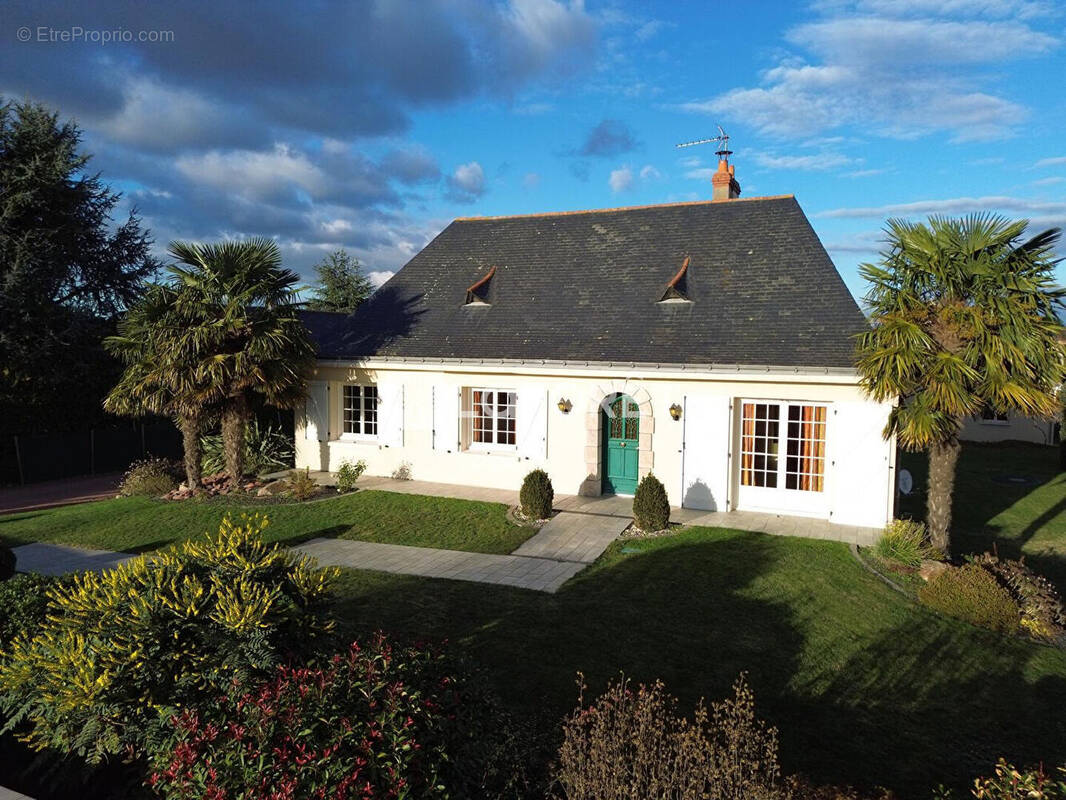 Maison à DOUE-LA-FONTAINE