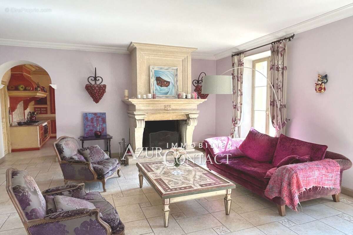 Maison à MOUGINS