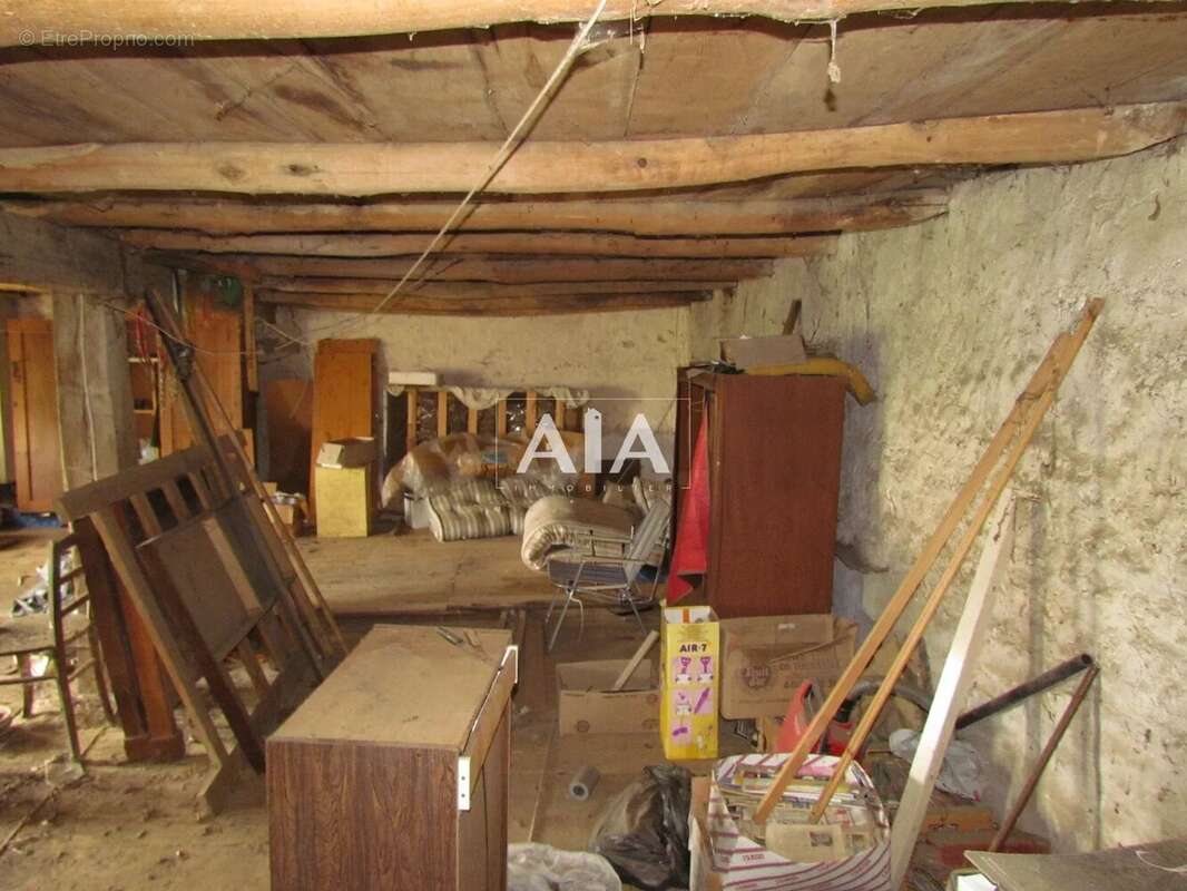 Maison à NANTEUIL-EN-VALLEE