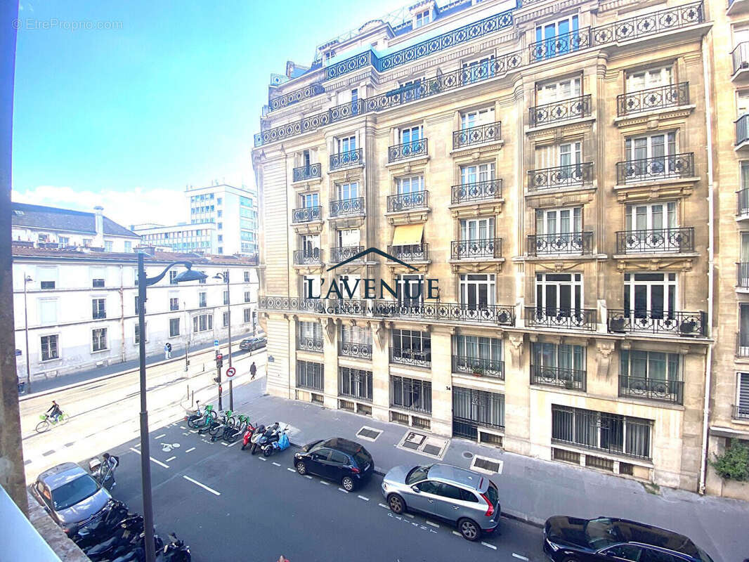 Appartement à PARIS-7E