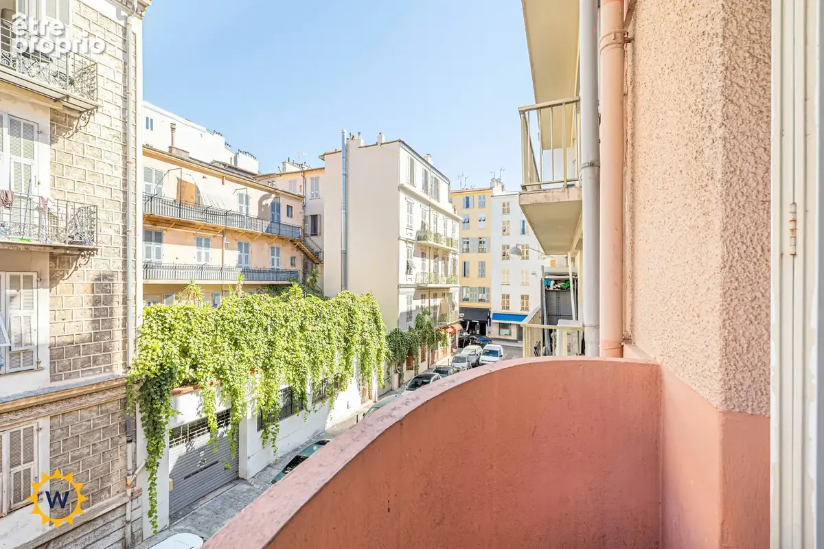 NICE RUE DE FRANCE / FLEURS / RUE CLAUDIA - 2 pièces de 38 m2 avec balcons, à rénover, idéal investissement locatif ! Proche pro - photo 4