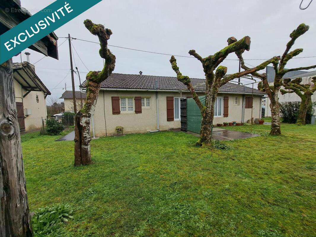 Photo 1 - Maison à ROQUEFORT