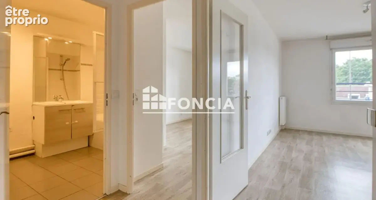 Eragny (95) - A 2 pas de la gare d'Eragny et des commerces - Appartement T2 de 38,5 m² avec balcon - 1er étage - parking double  - photo 14