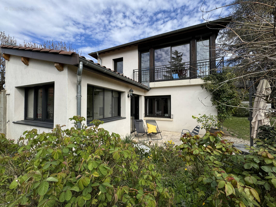 Maison à LES CHERES