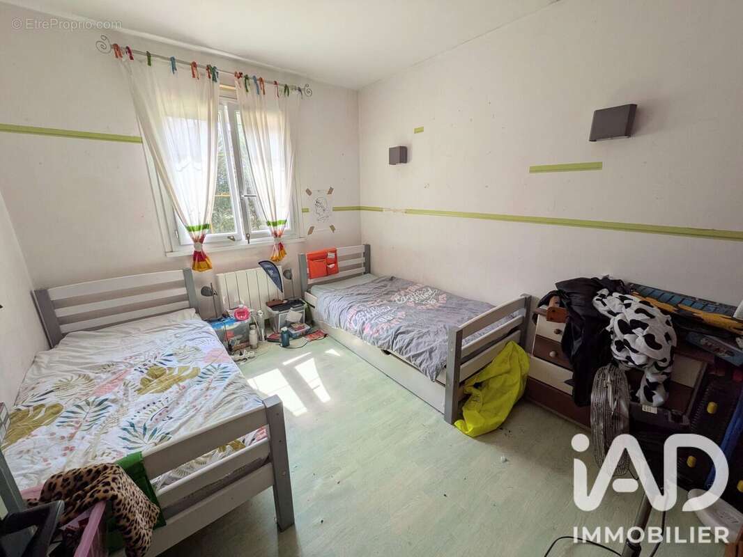 Maison 108 m² à Veigne  - photo 9