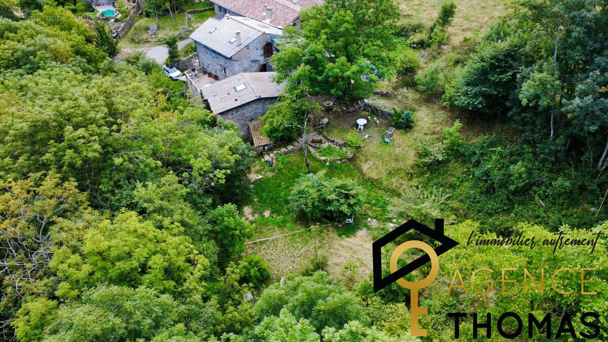 Maison à MONTPEZAT-SOUS-BAUZON