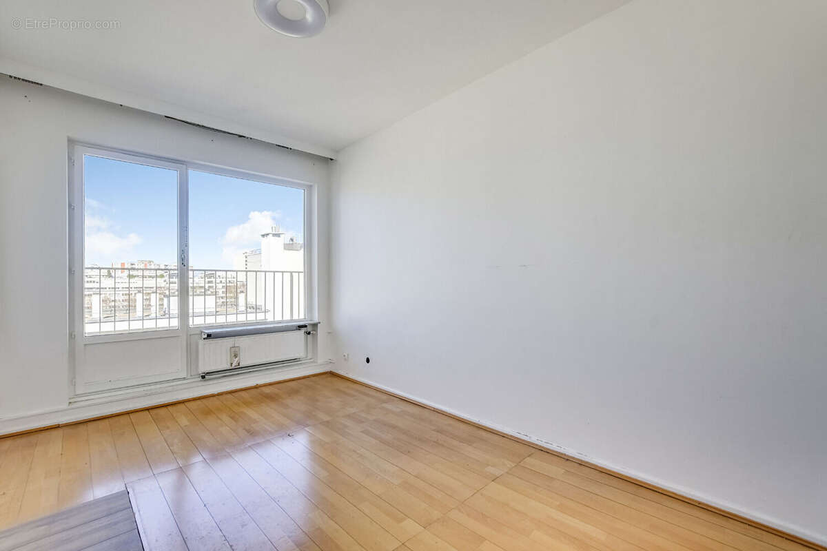 Appartement à PARIS-19E