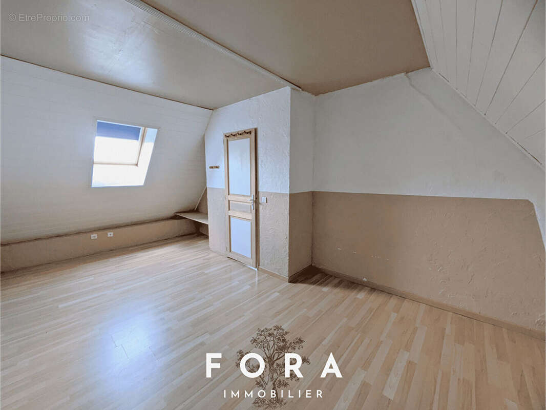 Maison à CONDE-SUR-NOIREAU