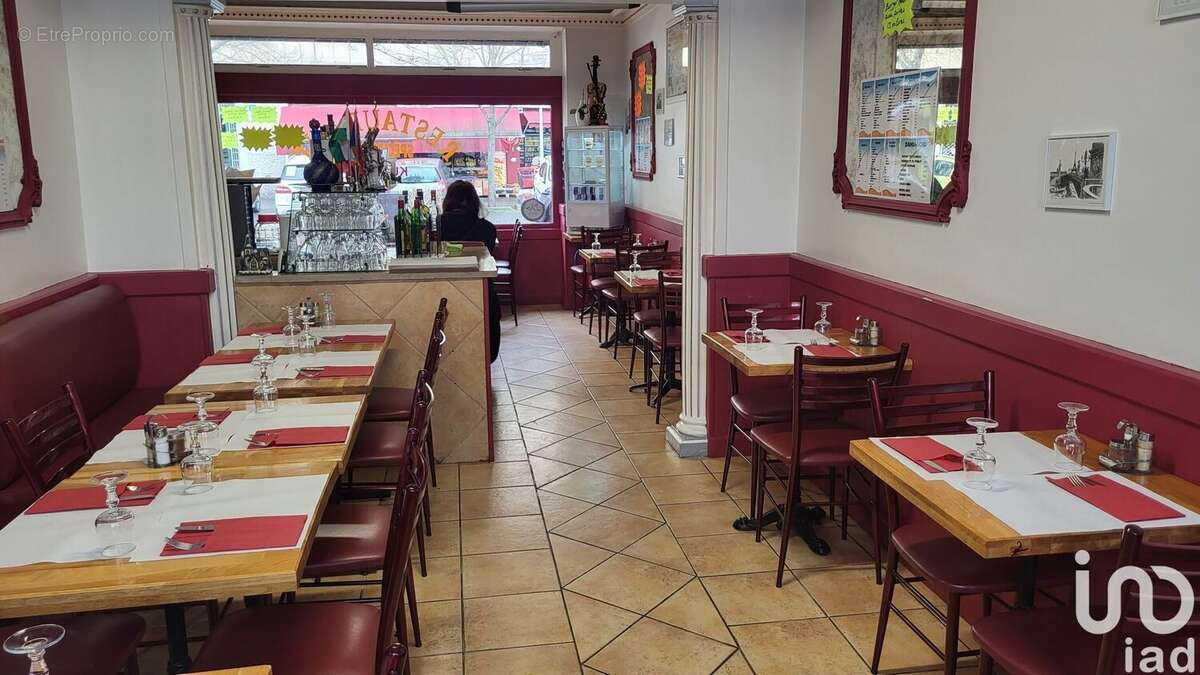 Photo 4 - Commerce à RUEIL-MALMAISON