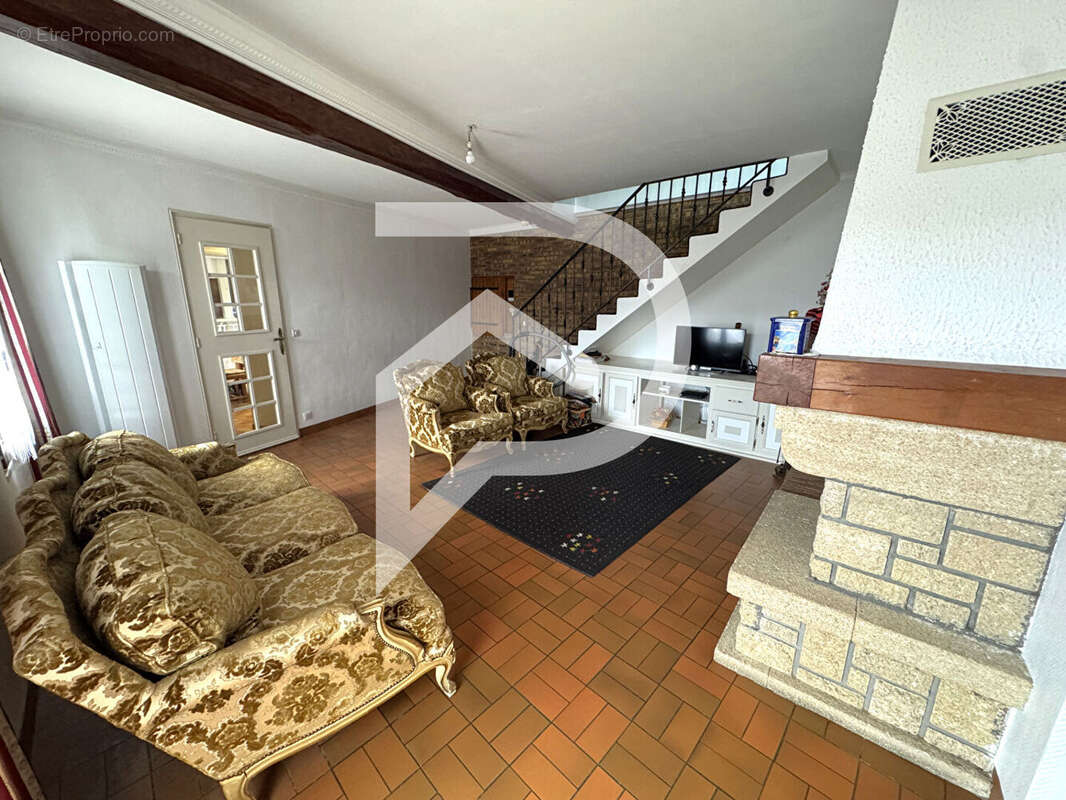 Maison à EZY-SUR-EURE