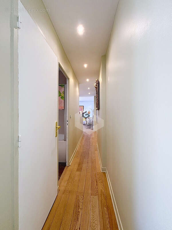 Appartement 73 m² à Reims  - photo 6