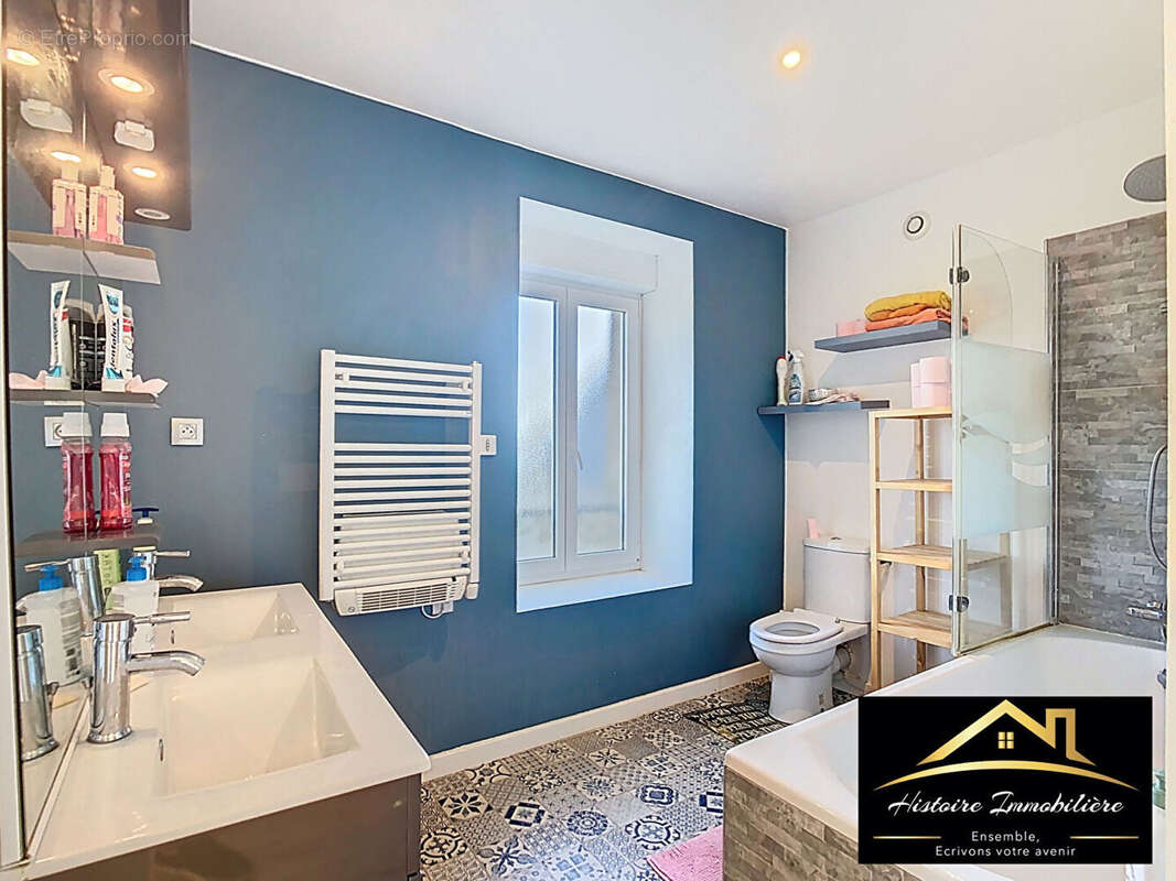 Maison à LANRIVOARE