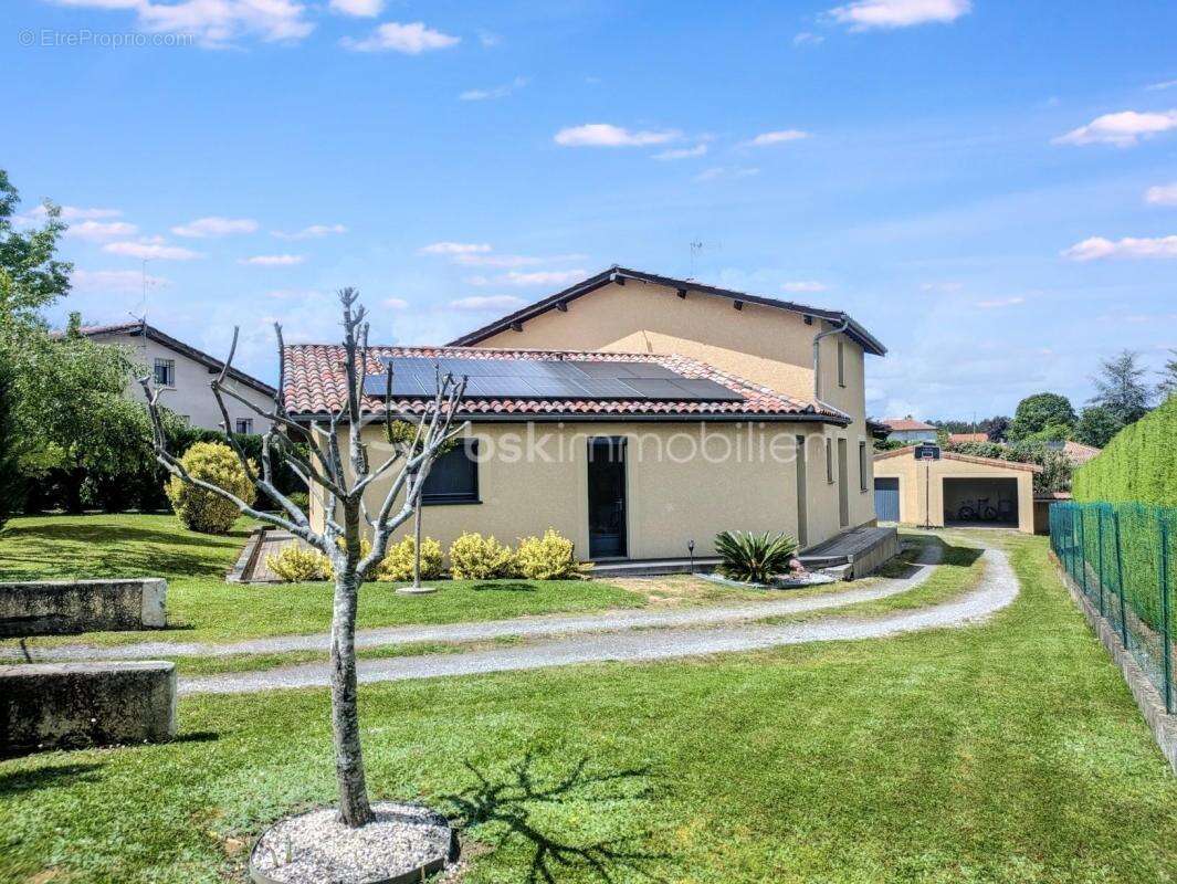 Villa d’architecte contemporaine avec piscine et domotique – 226 m² - photo 19