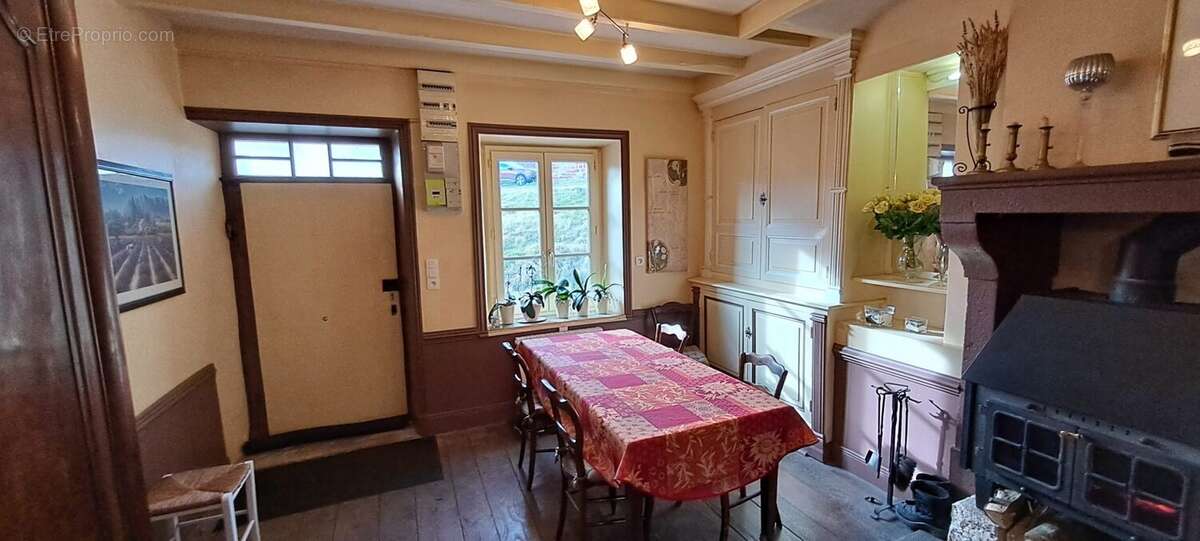 Maison à ESTANDEUIL