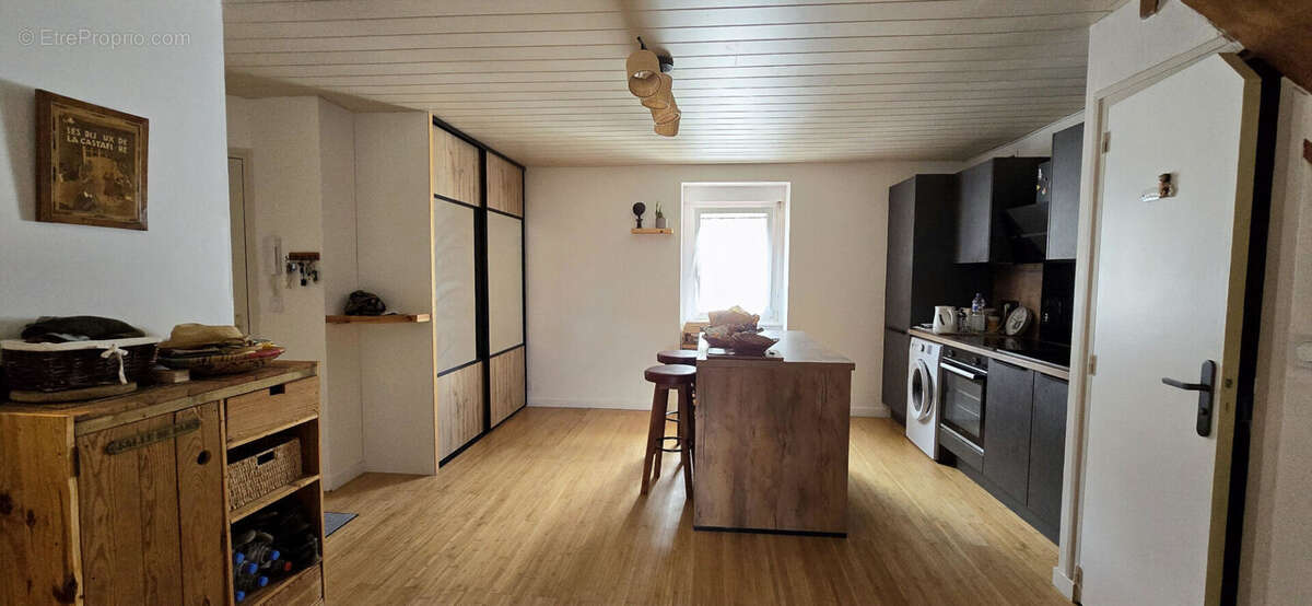 Appartement / Duplex - Concarneau 3 pièces 44 m2 pondéré - 54m² au sol - Hyper centre - photo 5