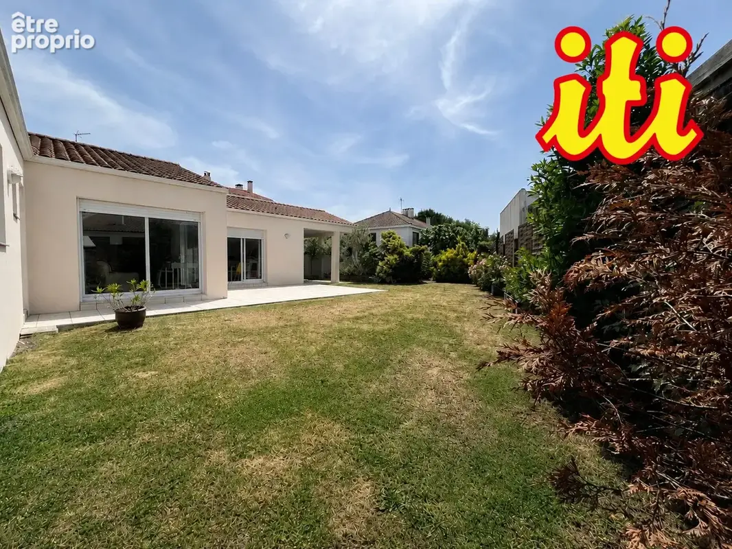Maison 5 pièces 131 m² à vendre à Les Sables-D'olonne (85180) - photo 2