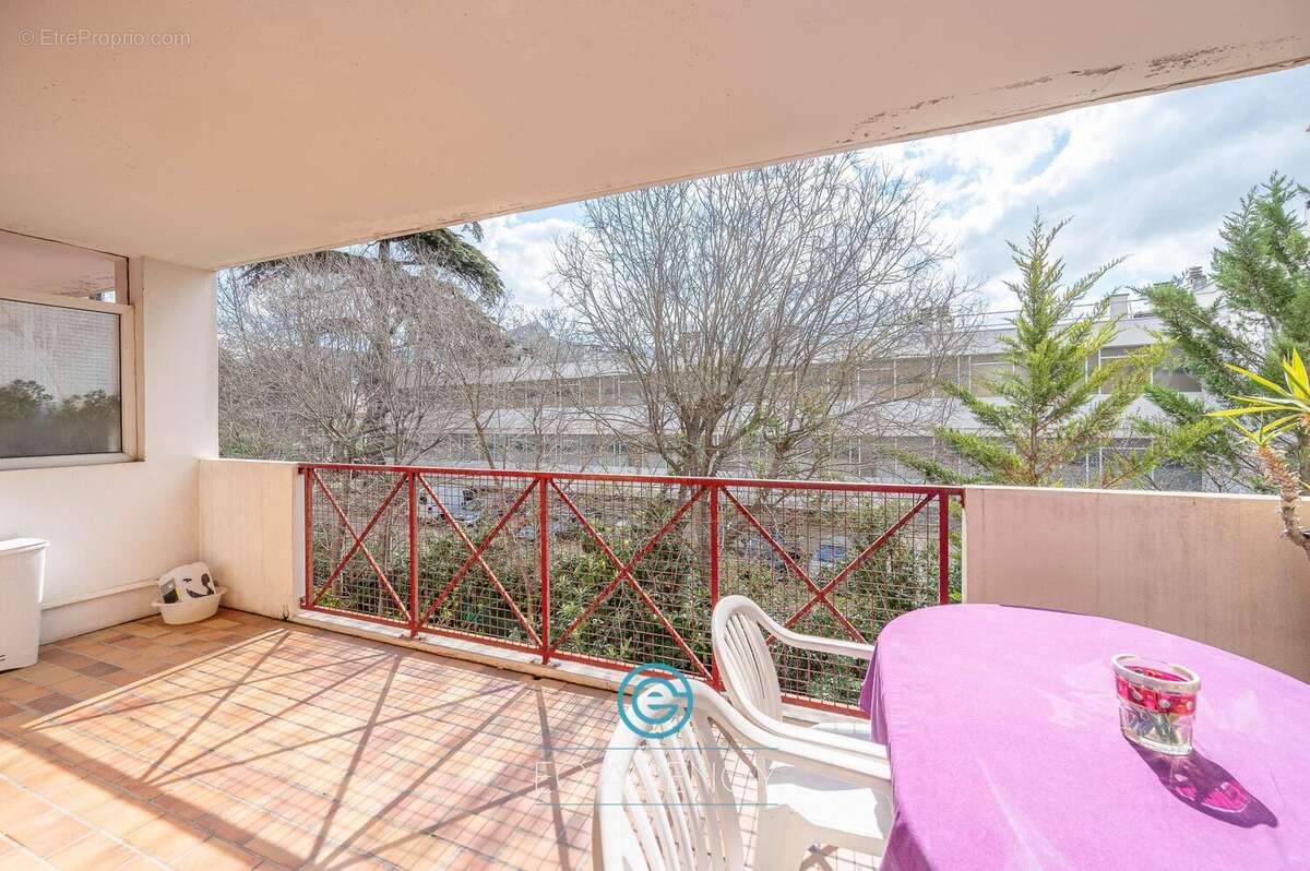 Appartement à MARSEILLE-9E