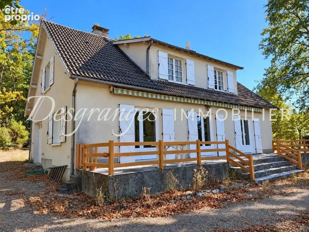 Photo Maison à Saint-Medard-D'excideuil au prix de 185 000€