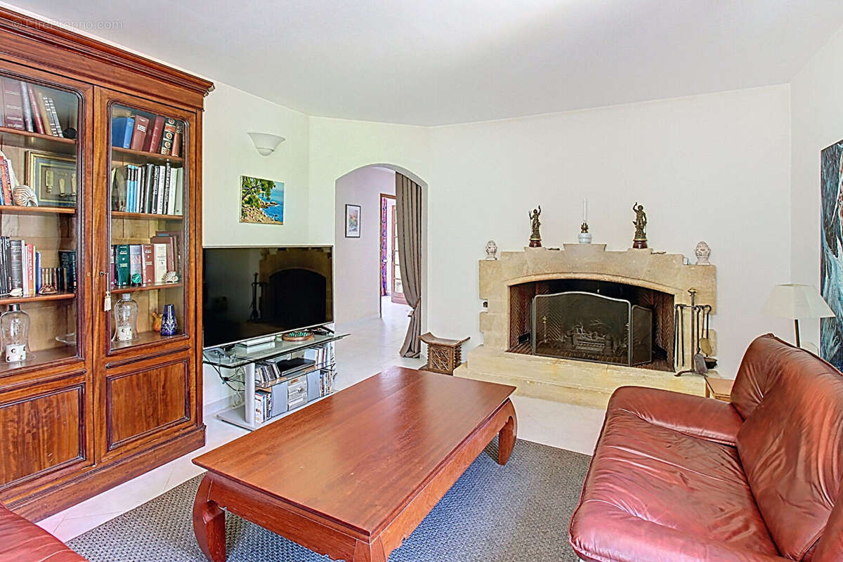 A VENDRE Maison Draguignan 6 pièces 192 m² - photo 7