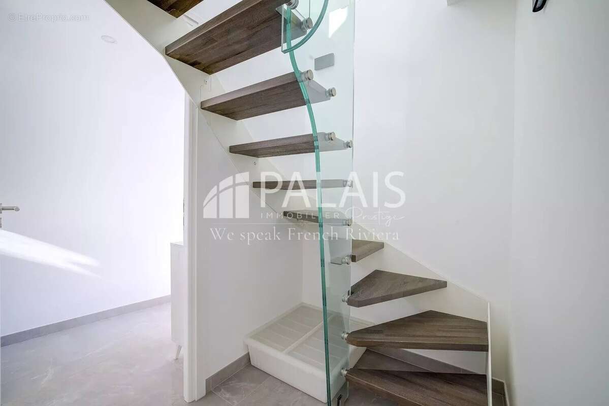 Appartement à VILLEFRANCHE-SUR-MER