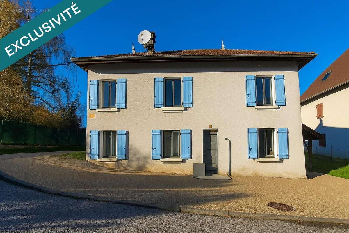 Photo 2 - Maison à VELANNE