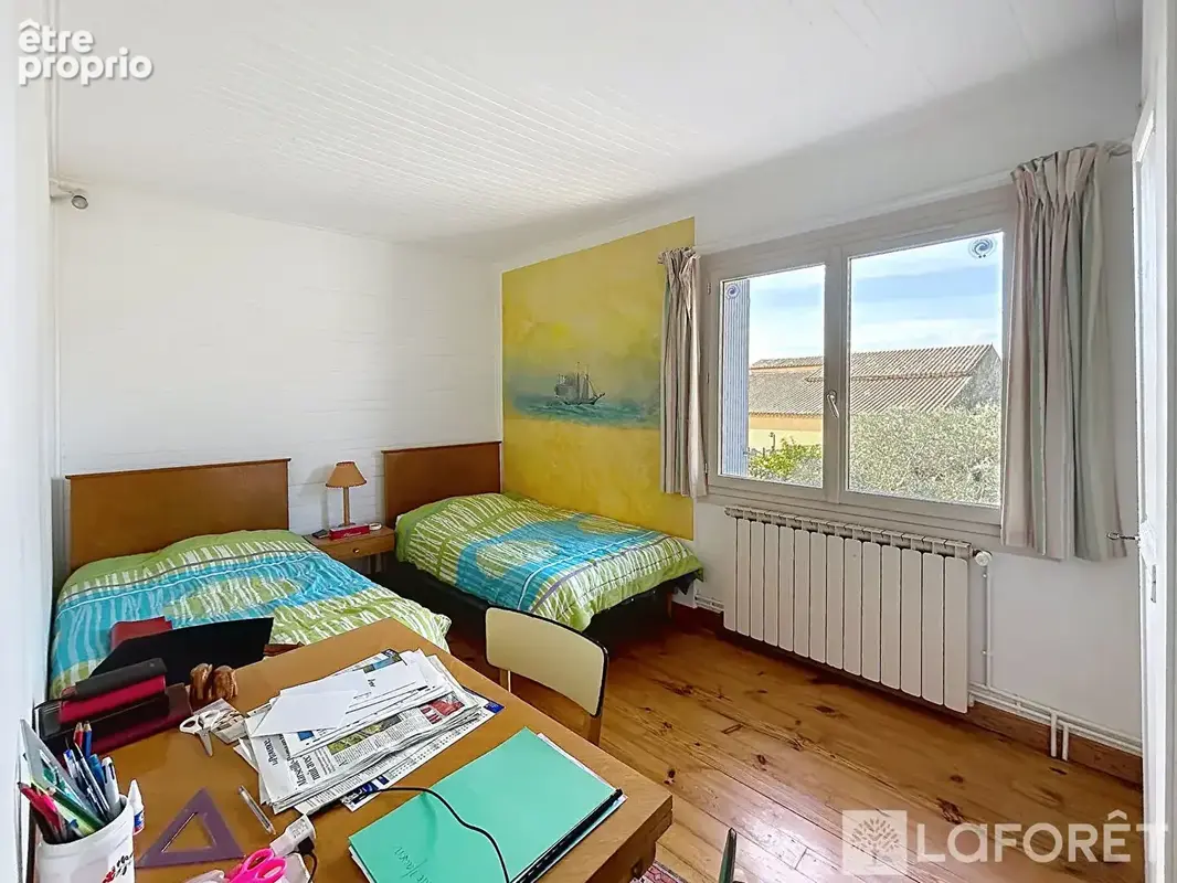 UCHAUX - Maison avec charme, 5 chambres, jardin 1000m² avec piscine - photo 12