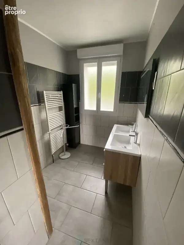 Sympathique maison de 85m2 sur Garage et Buanderie avec beau terrin de 800m2 piscinable - photo 8