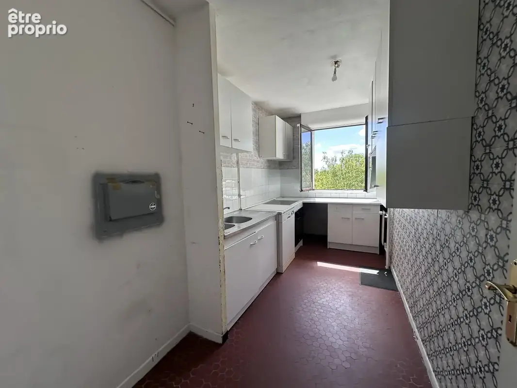 T3 à rénover   ris-orangis   59,88 m2   120 000 € fai - photo 3