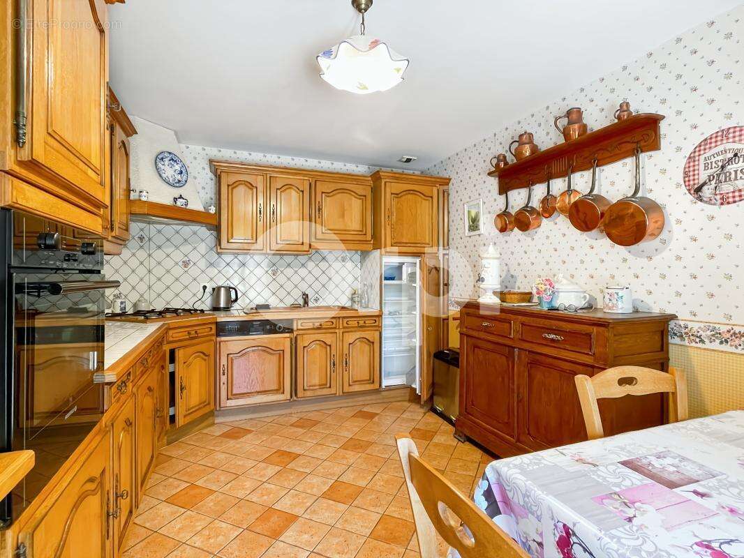 Maison à GROSSOEUVRE