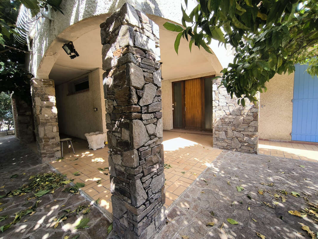 Maison à HYERES