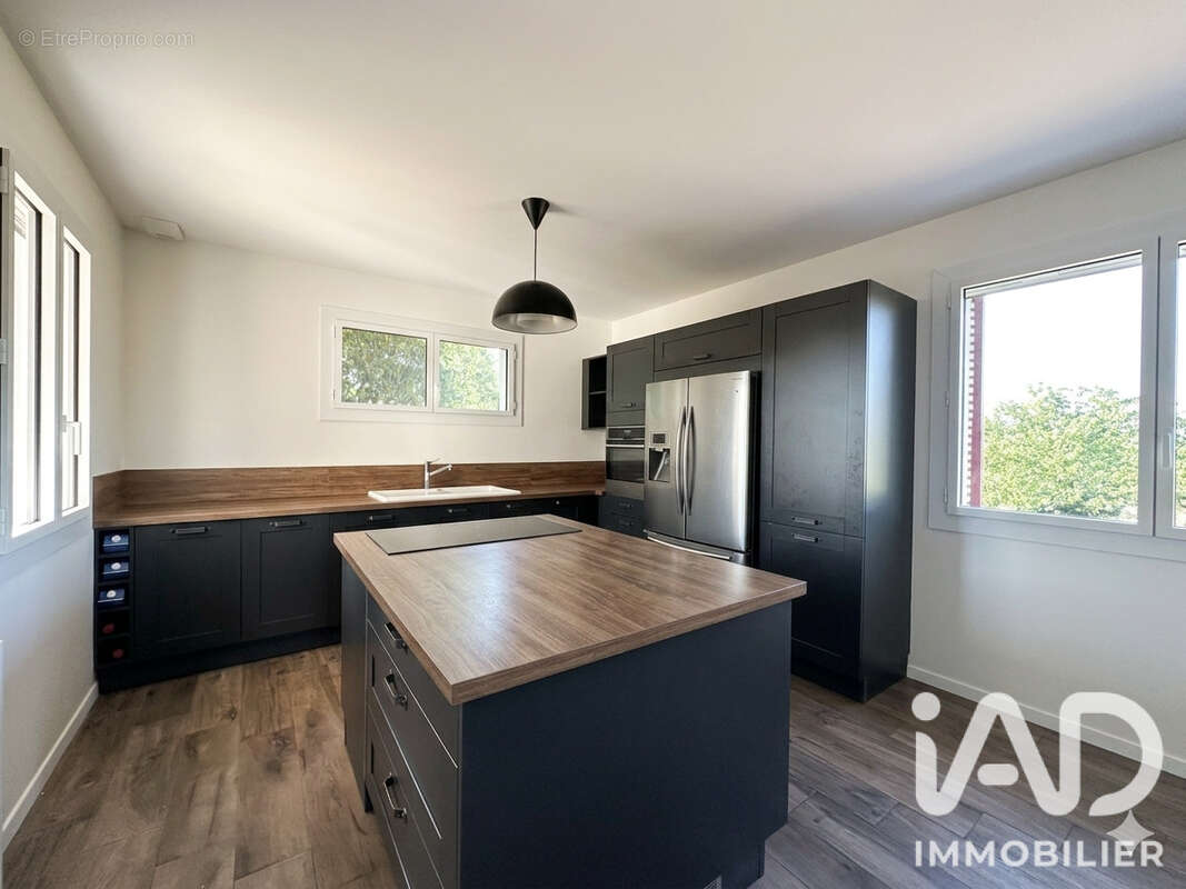 Maison 120 m² à Sainte-Bazeille  - photo 4