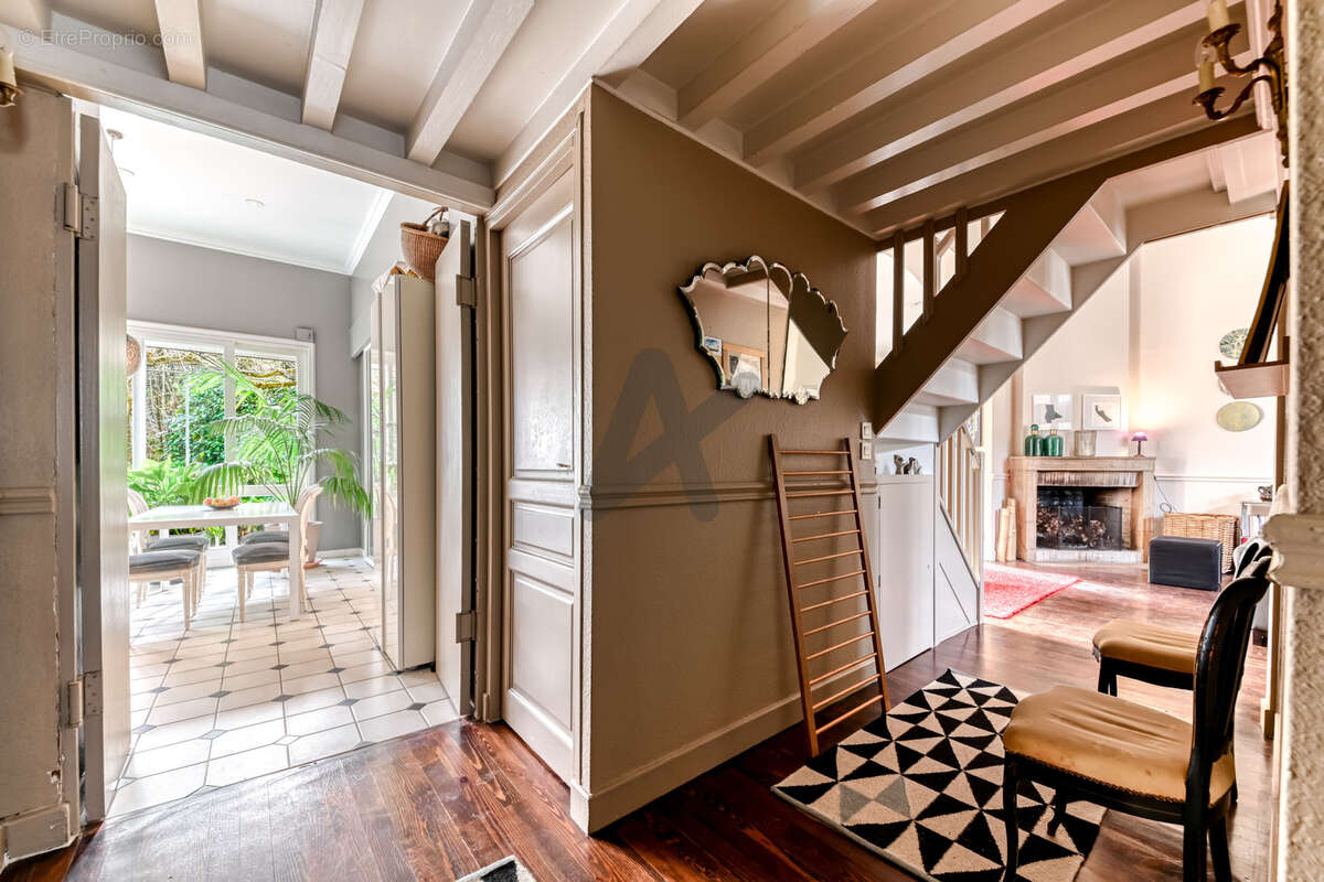 Appartement à SAINTE-FOY-LES-LYON
