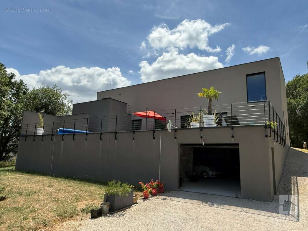 Maison 193 m² à Cahors  - photo 5