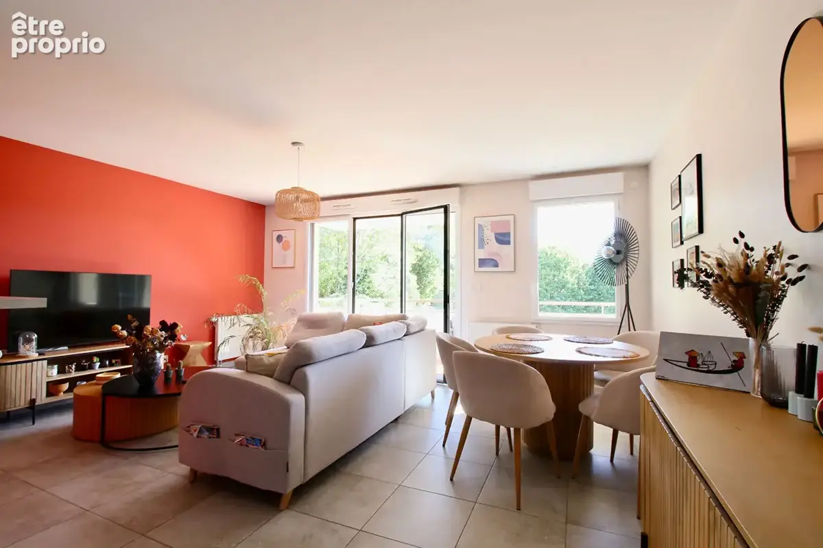 Appartement récent 78m2 avec vue, stationnement et balcon ! - photo 4