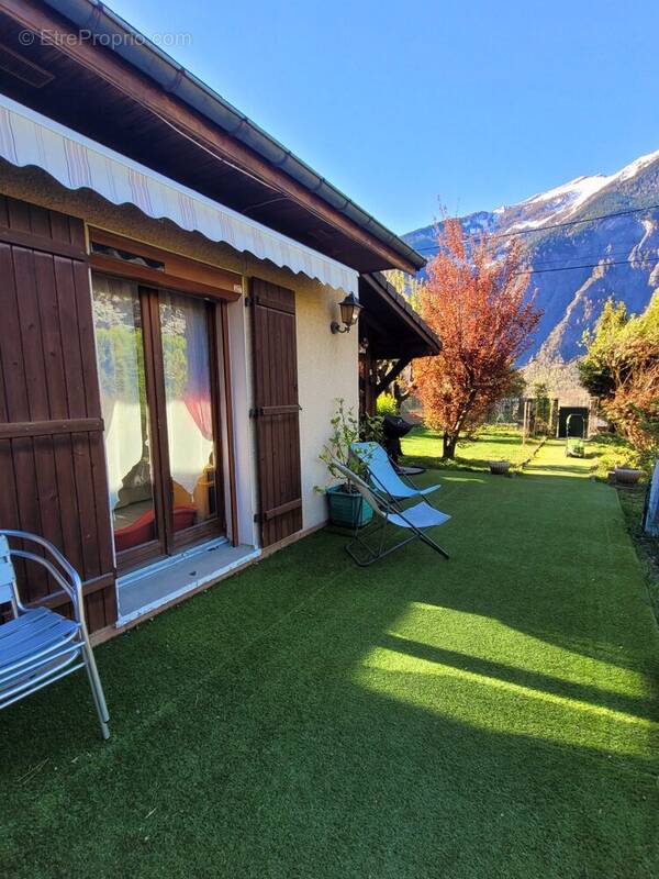 Maison à SAINT-JULIEN-MONT-DENIS