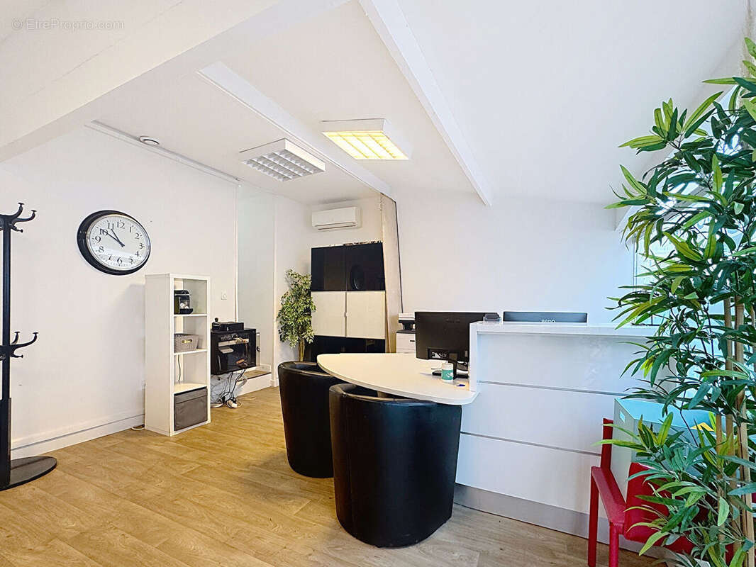 Commerce à PALAVAS-LES-FLOTS