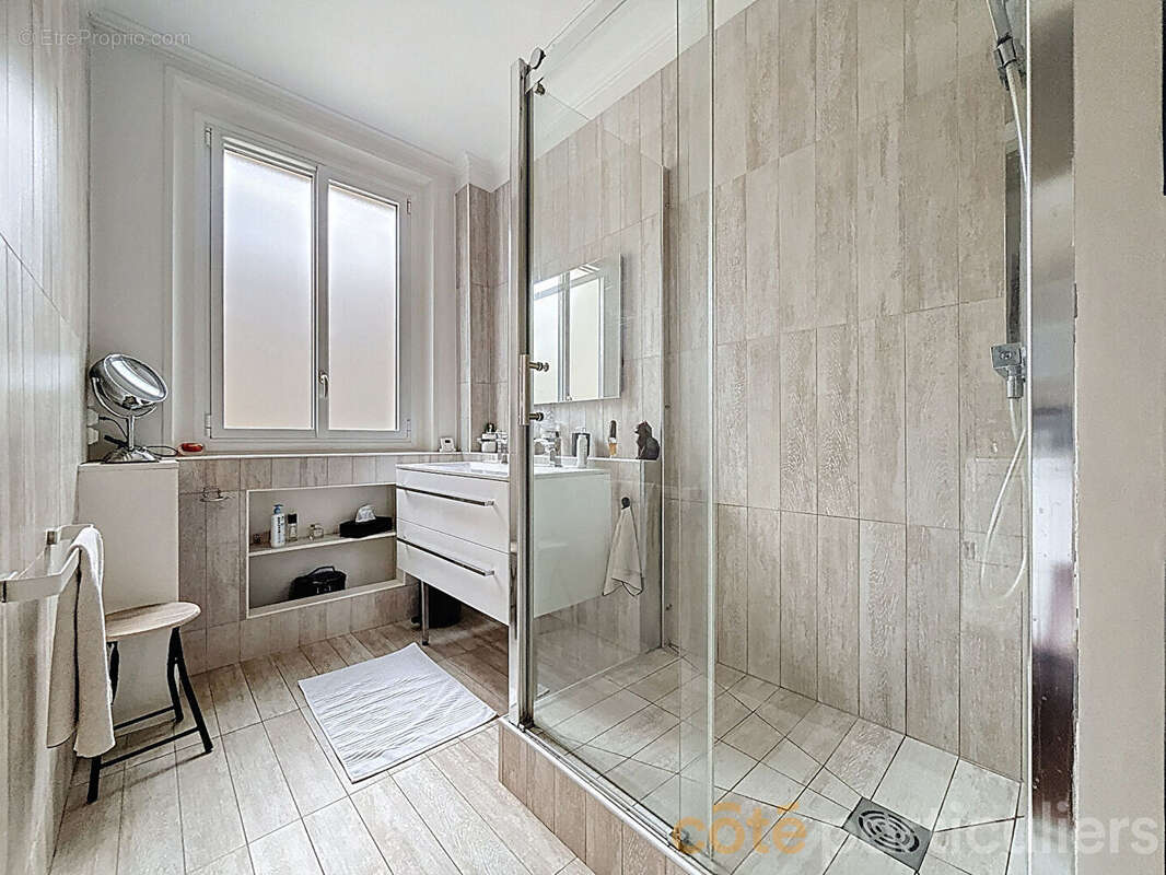 Appartement à ISSY-LES-MOULINEAUX