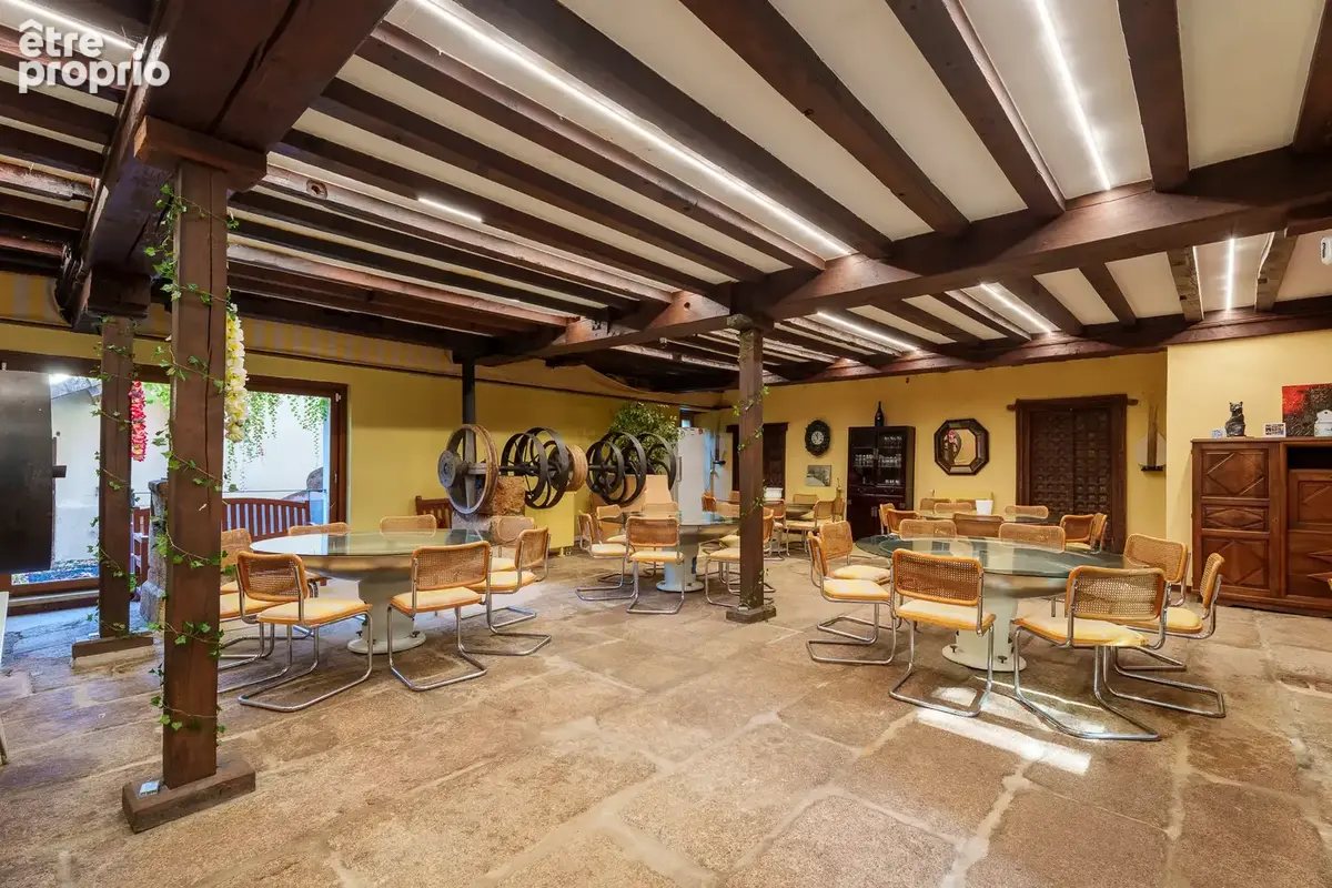 Domaine d’exception : propriété de 867 m2 habitables, 6,6 ha de terrain, étang privé, piscine - photo 11