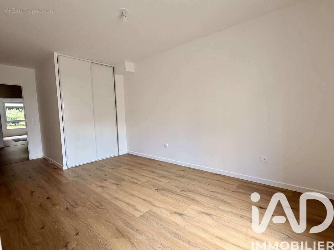 Appartement 62 m² à Maurepas  - photo 9