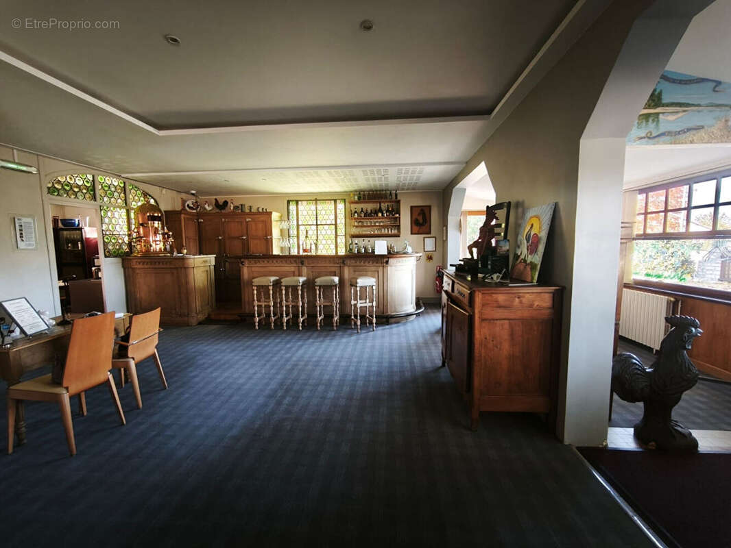 Commerce à POUILLY-SUR-LOIRE