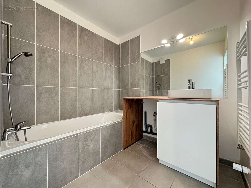 Appartement à MARSEILLE-12E