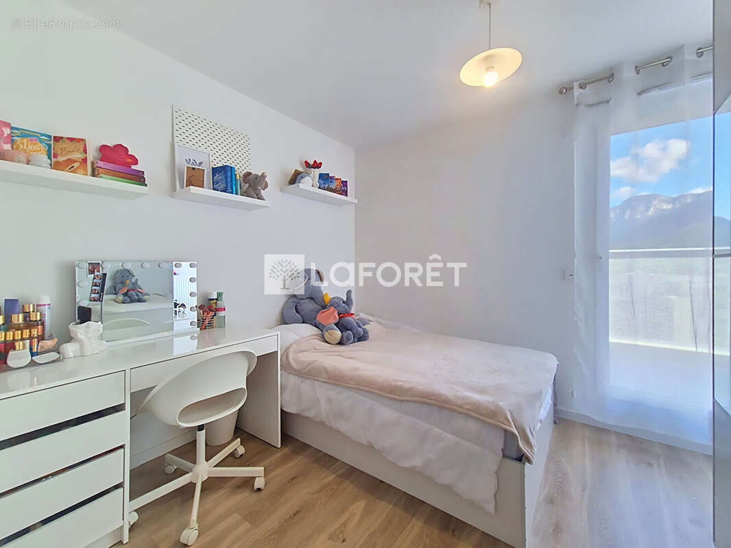 Appartement Challes Les Eaux 5 pièce(s) 102.15 m2 - photo 12