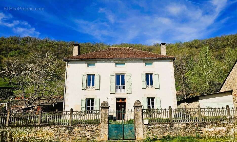 Maison à CAYLUS
