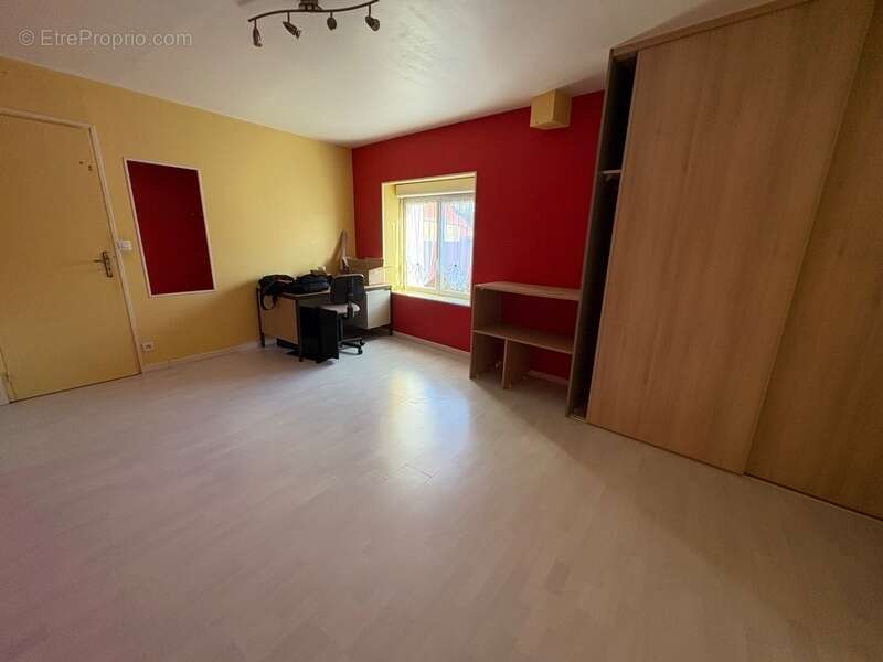 Maison à SAINT-SAMSON-DE-BONFOSSE