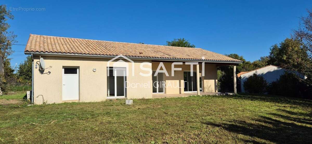 Photo 3 - Maison à LA CLISSE