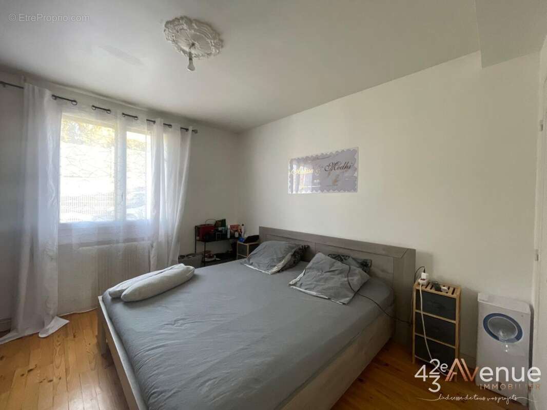 Appartement à SAINT-ETIENNE