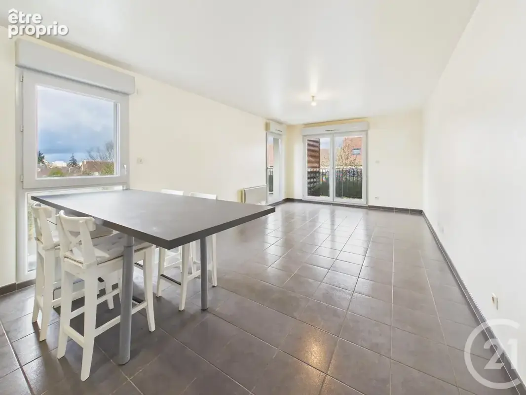 Appartement 3 pièces 67 m² à vendre à Chartres (28000) - photo 2