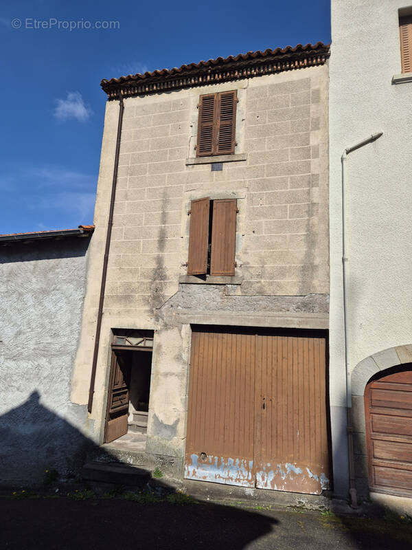 Maison à VEYRE-MONTON