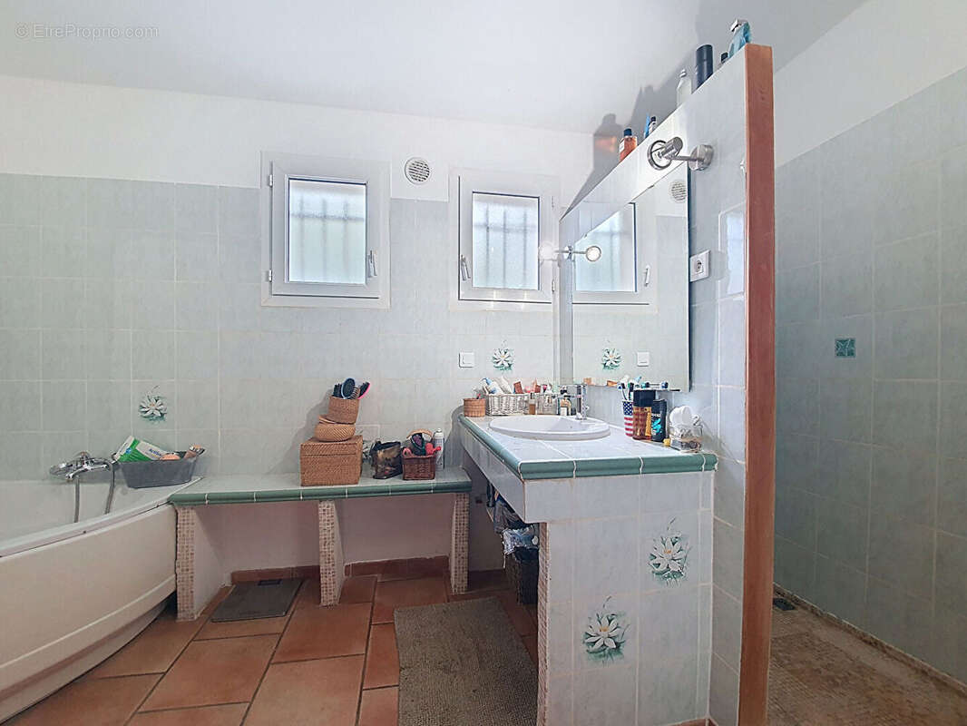 Maison à ROCHEFORT-DU-GARD