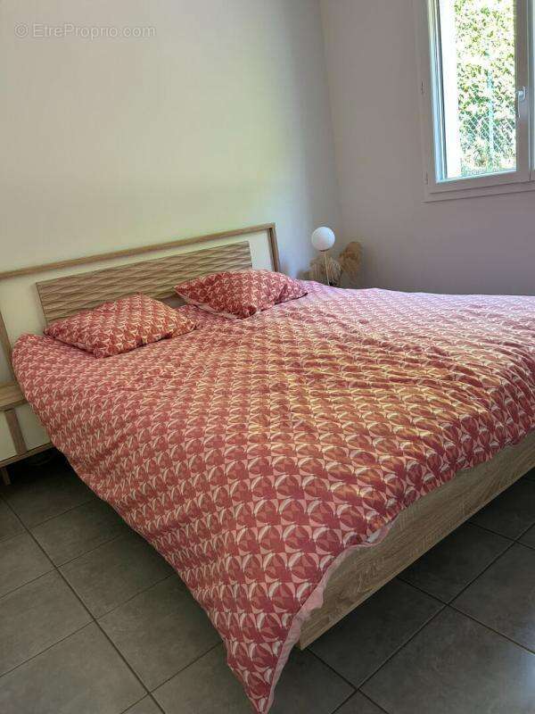 Maison à LES MARTRES-DE-VEYRE